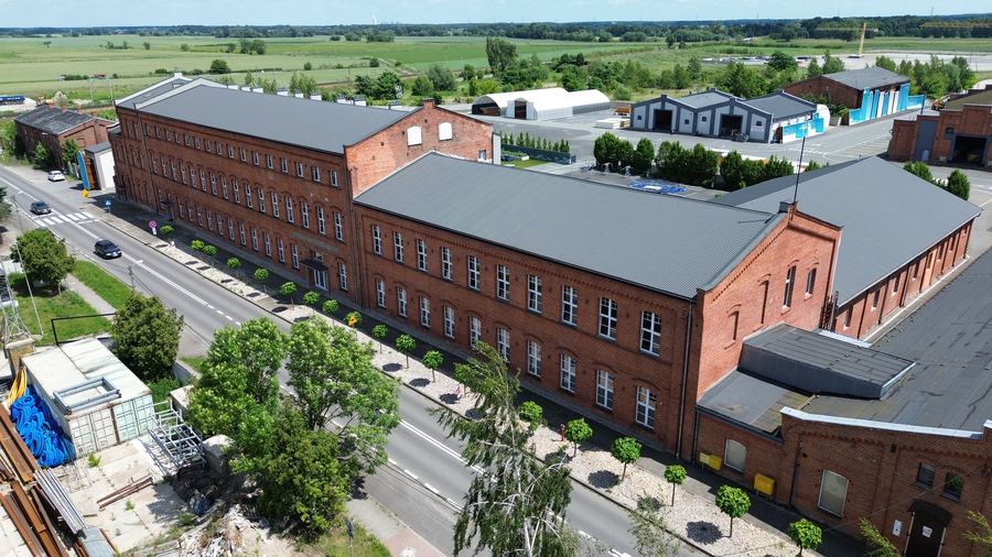 Duży obiekt komercyjny – 4 803 m² — zdjęcie 4