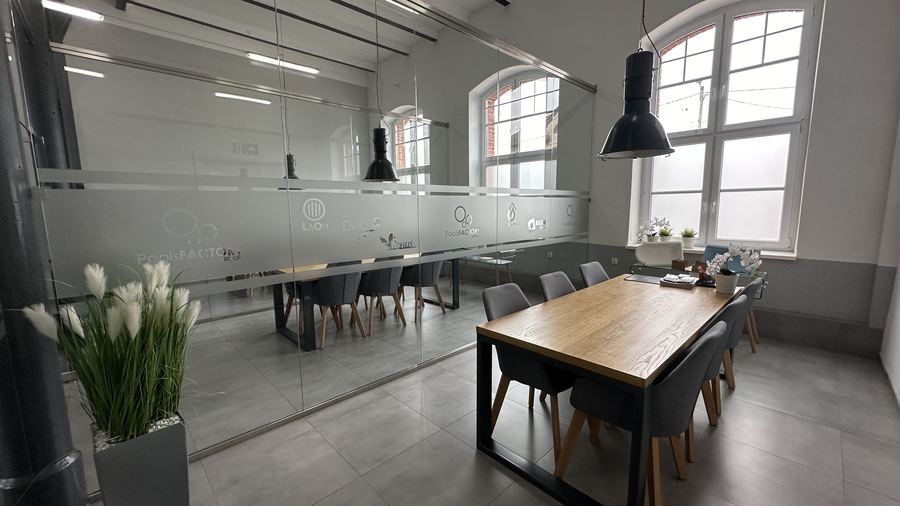 Duży obiekt komercyjny – 4 803 m² — zdjęcie 9