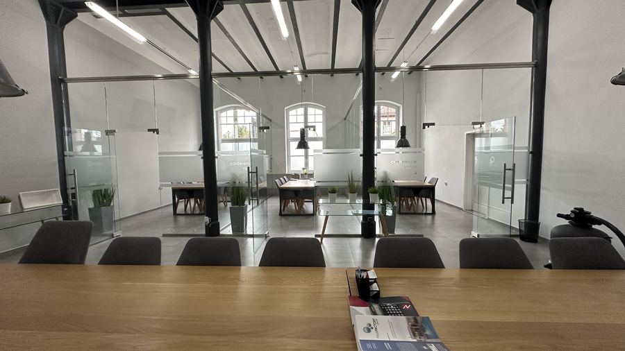 Duży obiekt komercyjny – 4 803 m² — zdjęcie 10