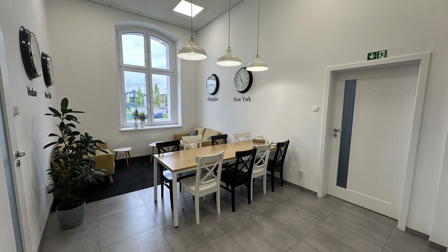 Duży obiekt komercyjny – 4 803 m² — zdjęcie 16