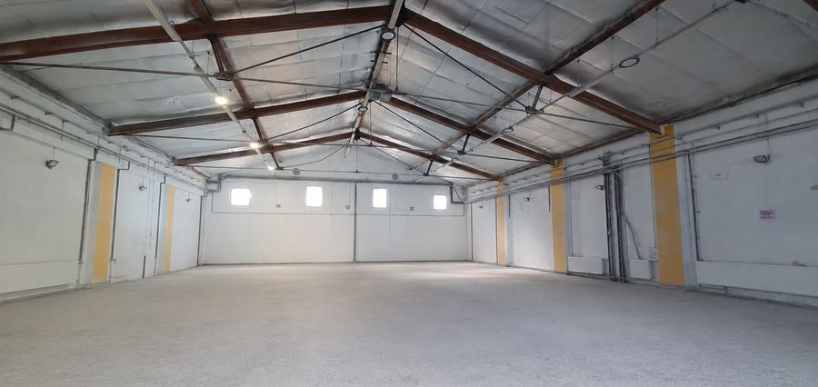 Zespół dwóch połączonych hal produkcyjno-magazynowych – 760,90 m² — zdjęcie 7