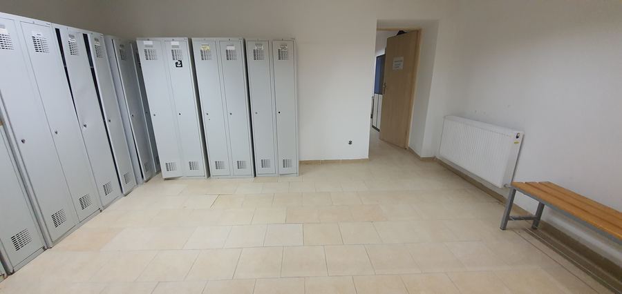 Hala produkcyjno-magazynowa z zapleczem socjalno-biurowym – 851 m² — zdjęcie 11