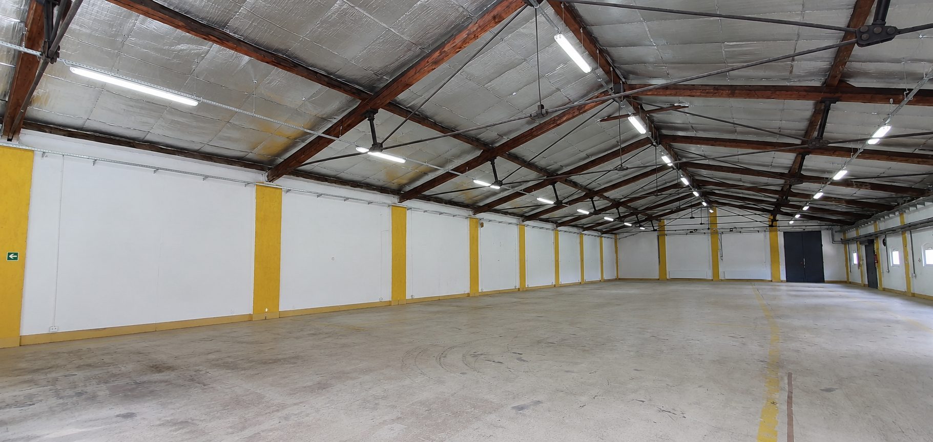 Hala produkcyjno-magazynowa – 738 m²