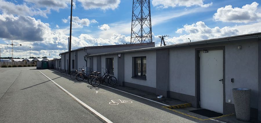 Obiekt noclegowy z zapleczem socjalnym – 392 m² — zdjęcie 3