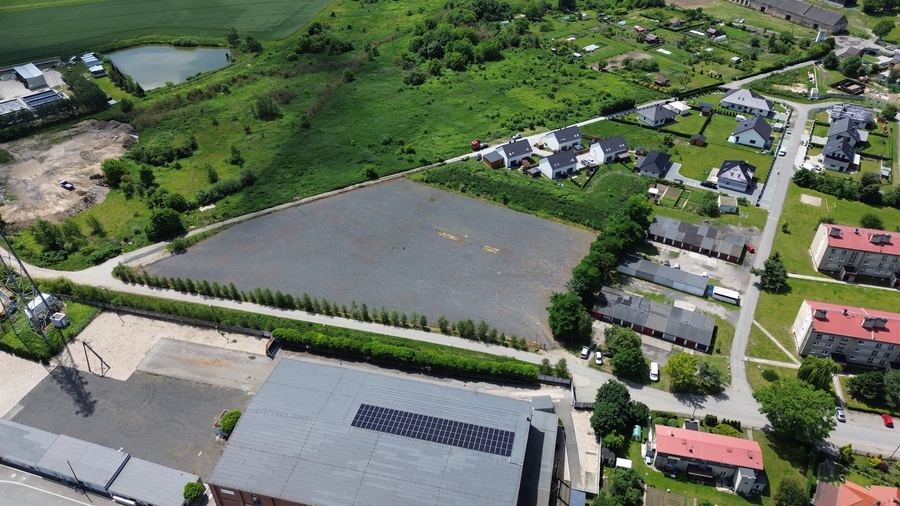 Działka budowlano-inwestycyjna – 1 ha — zdjęcie 2