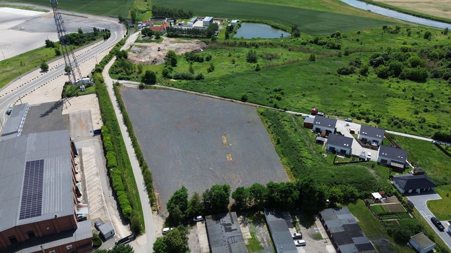 Działka budowlano-inwestycyjna – 1 ha — zdjęcie 3