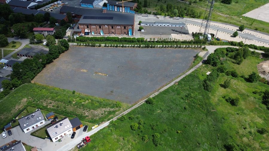 Działka budowlano-inwestycyjna – 1 ha — zdjęcie 4