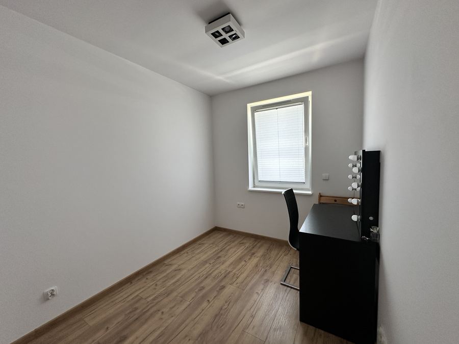 4-pokojowe mieszkanie z prywatnym tarasem na dachu – 74,39 m² — zdjęcie 28