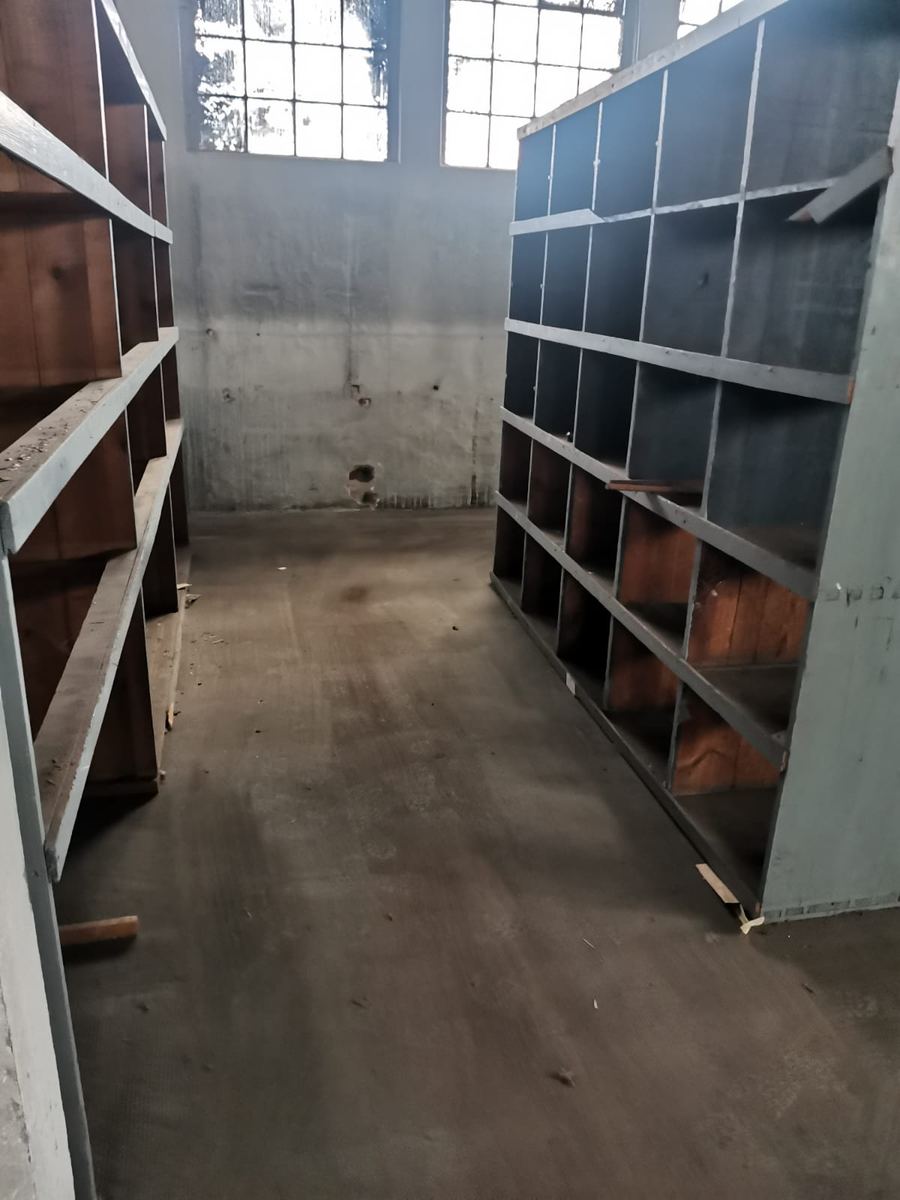 Budynek usługowo-produkcyjny z rampą – 1 356 m² — zdjęcie 4