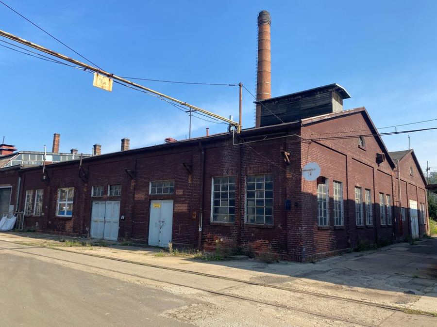 Hala produkcyjno-magazynowa – 1 135 m² — zdjęcie 2