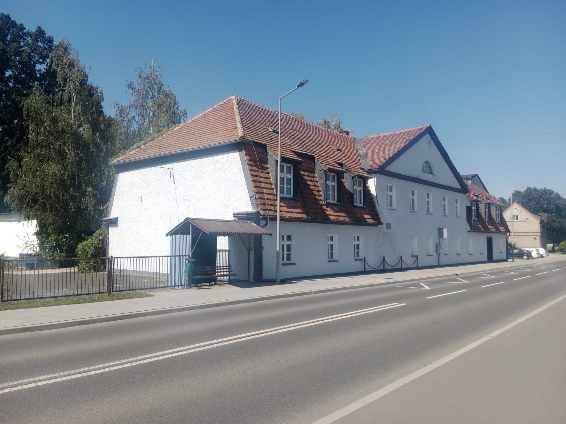 Wielofunkcyjny budynek komercyjny – 477 m²