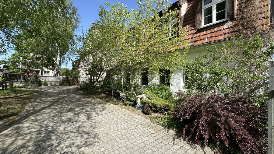 Wielofunkcyjny budynek komercyjny – 477 m² — zdjęcie 2