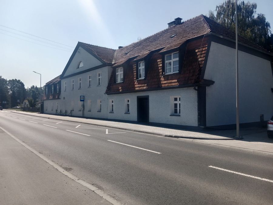 Wielofunkcyjny budynek komercyjny – 477 m² — zdjęcie 4
