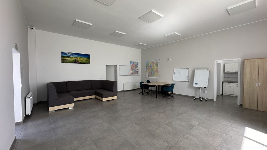 Hala produkcyjno-magazynowa z zapleczem biurowo-socjalnym – 343 m² — zdjęcie 4