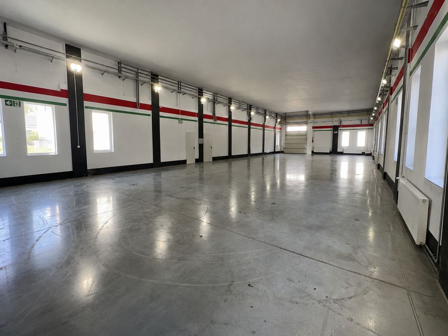 Hala produkcyjno-magazynowa z zapleczem biurowo-socjalnym – 832 m² — zdjęcie 7