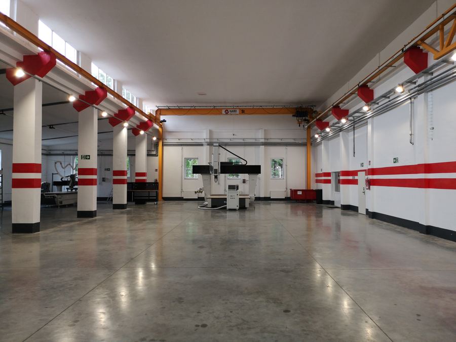 Hala produkcyjno-magazynowa z suwnicą 5 t i biurami – 1 753 m² — zdjęcie 10