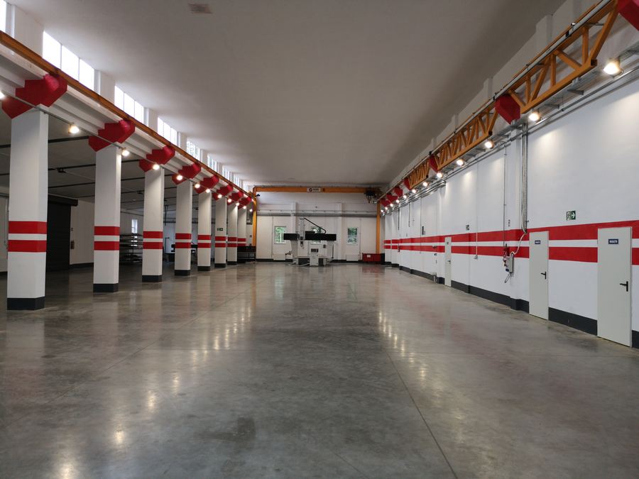 Hala produkcyjno-magazynowa z suwnicą 5 t i biurami – 1 753 m² — zdjęcie 11